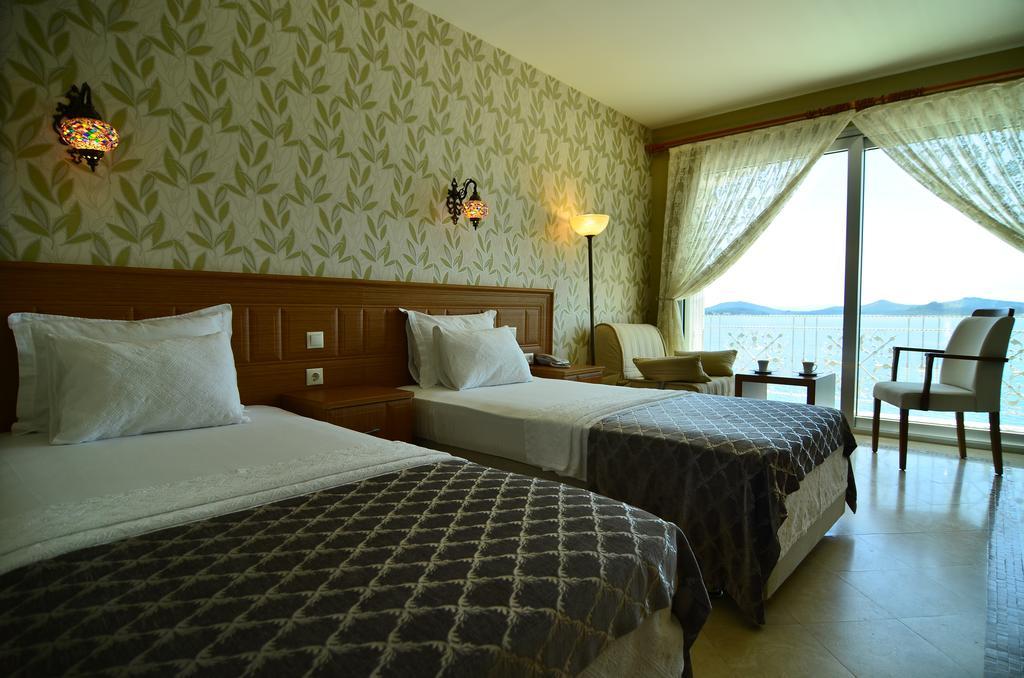 Cunda Kivrak Hotel ไอวาลิค ภายนอก รูปภาพ