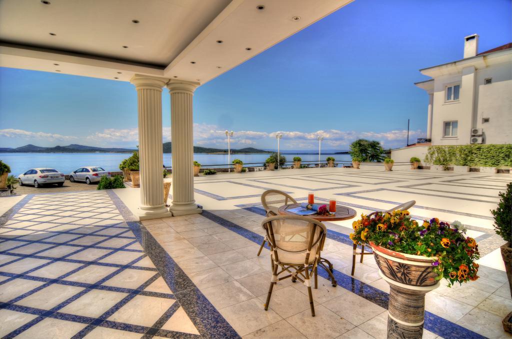 Cunda Kivrak Hotel ไอวาลิค ภายนอก รูปภาพ
