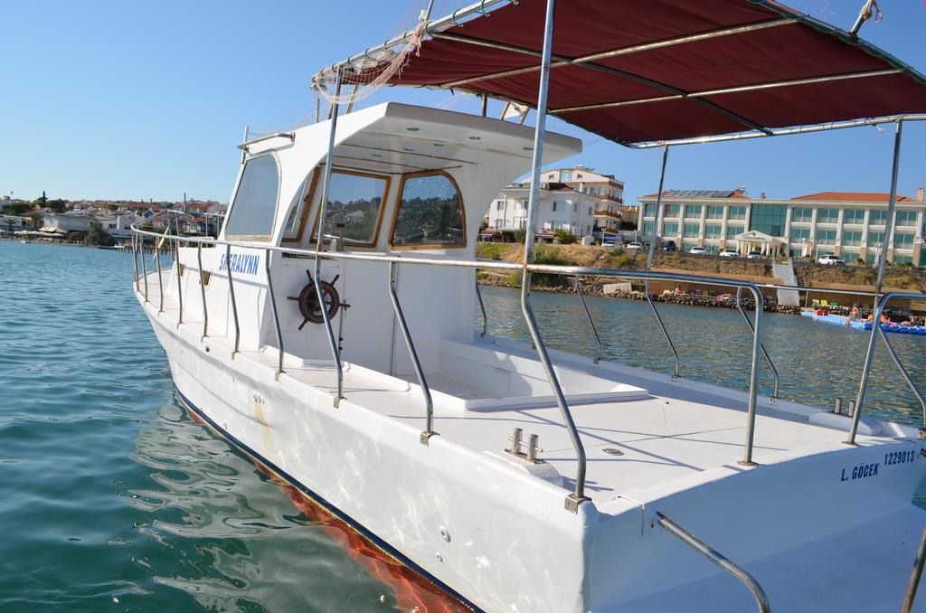 Cunda Kivrak Hotel ไอวาลิค ภายนอก รูปภาพ