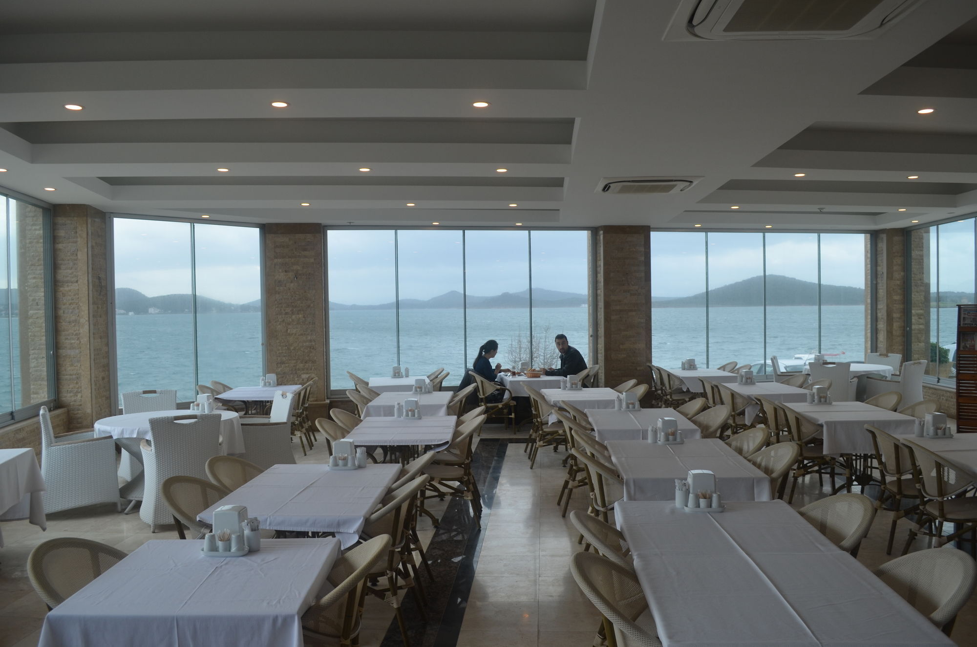 Cunda Kivrak Hotel ไอวาลิค ภายนอก รูปภาพ