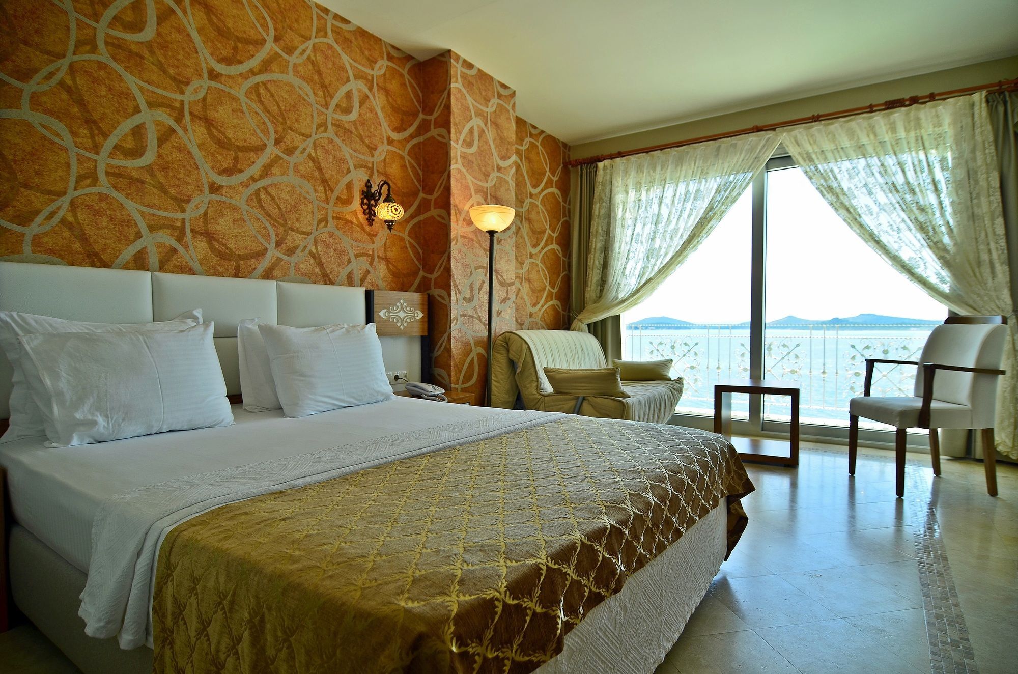 Cunda Kivrak Hotel ไอวาลิค ภายนอก รูปภาพ