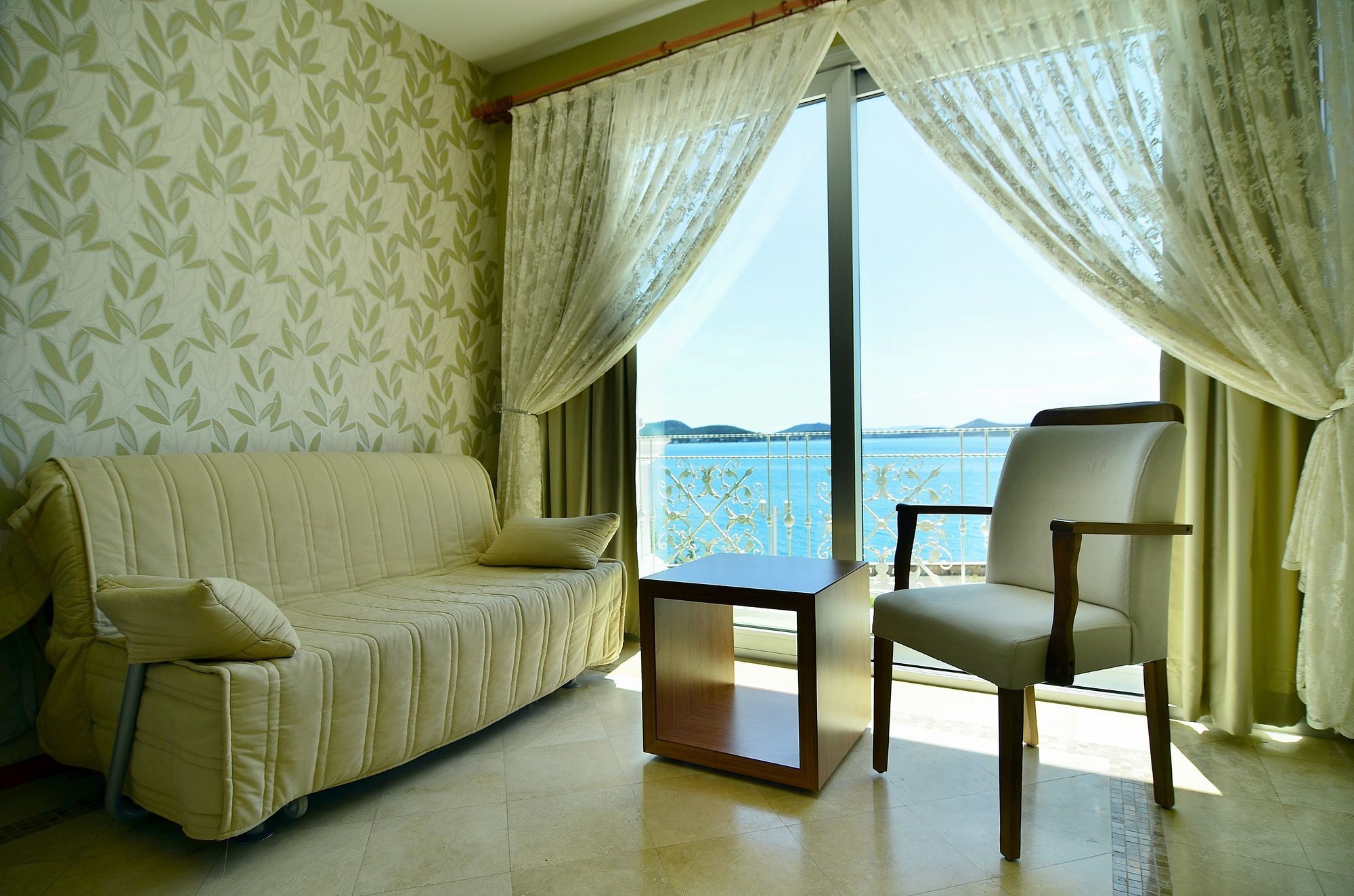 Cunda Kivrak Hotel ไอวาลิค ภายนอก รูปภาพ